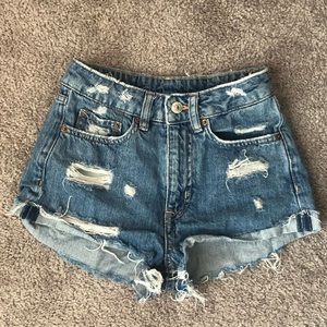 🏷 Distressed Denim Shorts